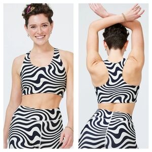 Terez Duo Knit Black & White Wave Sports Bra